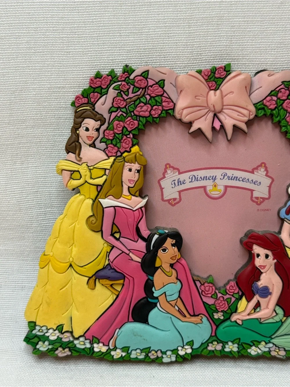 VTG Disney Princess 3D Heart Shaped Photo Frame Magnet Belle Ariel Snow White